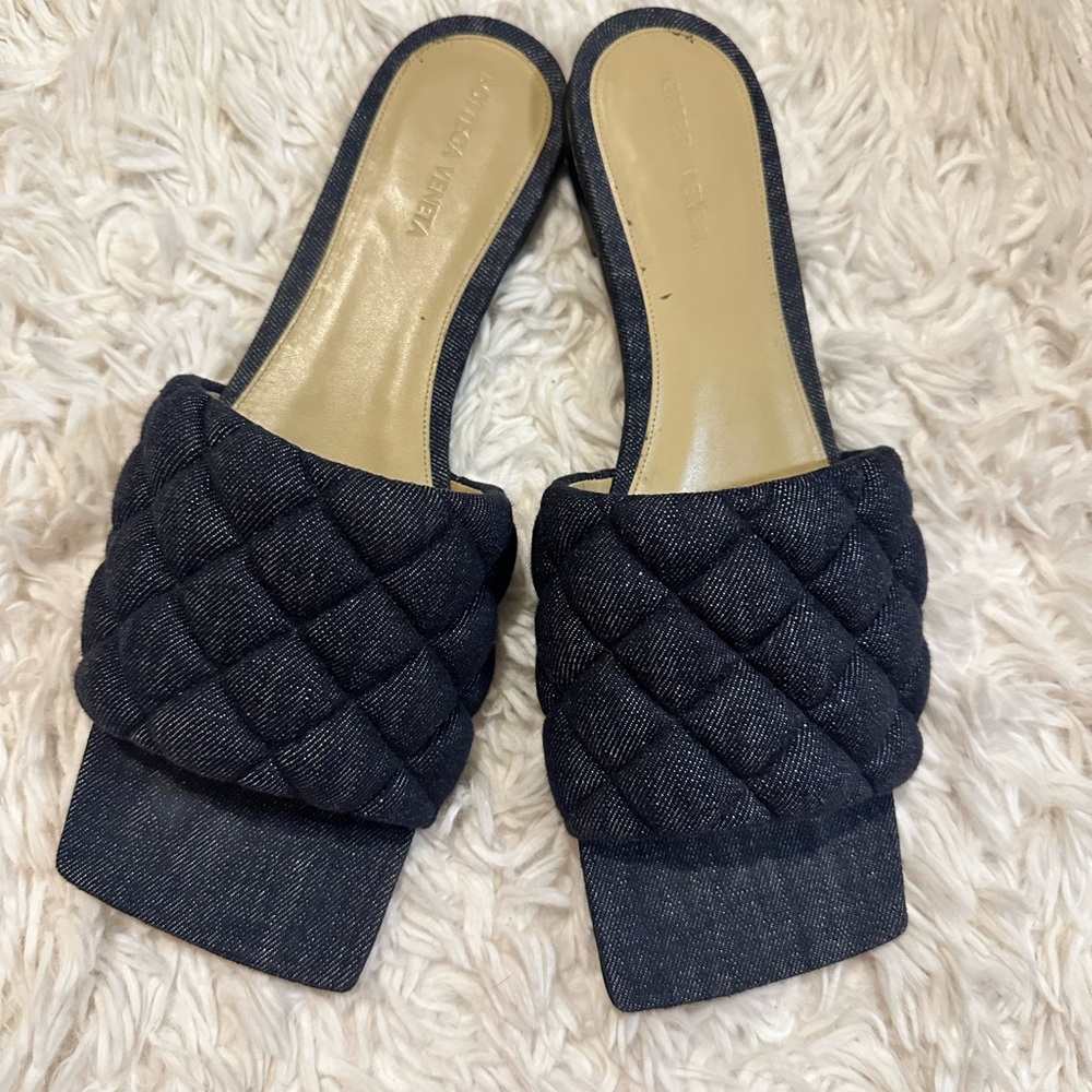 Bottega Veneta Quilted Dark Denim Mules Size 42 - Picture 2 of 13